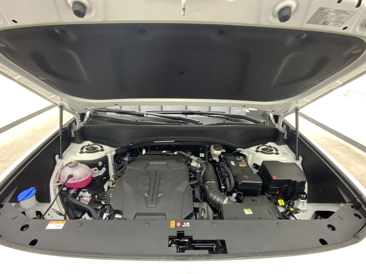 New 2026 Creamy White Pearl Hyundai SEL AWD image 6
