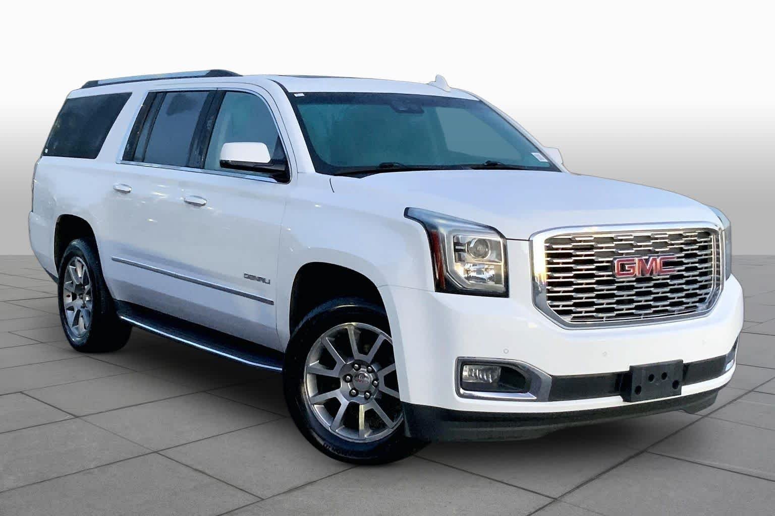 Used 2019 Summit White GMC Denali image 3
