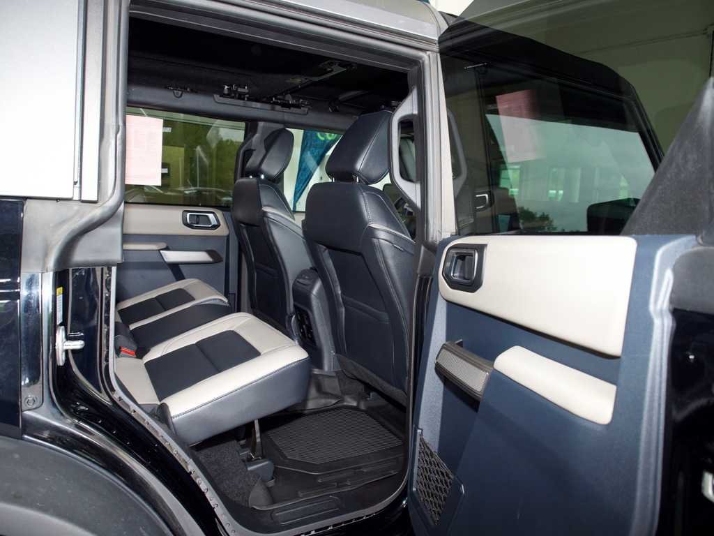 2023 Ford Bronco 4-Door Wildtrak - Photo 27