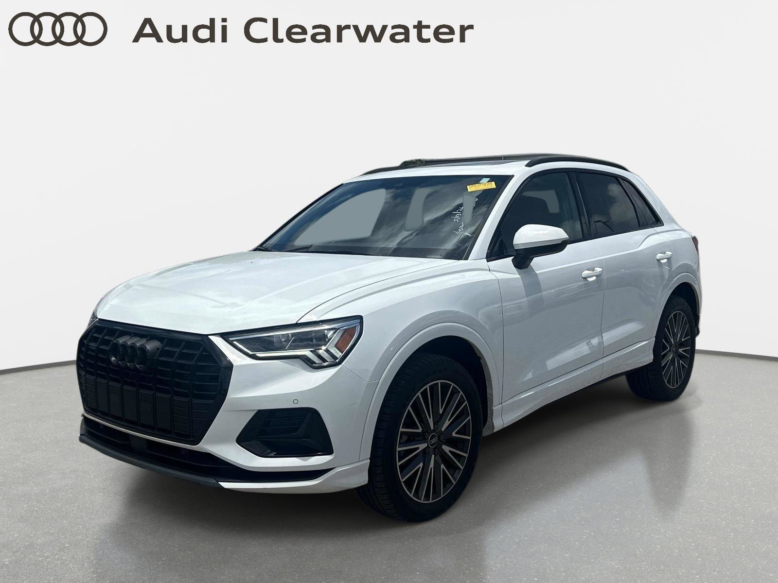 2023 Audi Q3 40 TFSI Premium quattro's photo