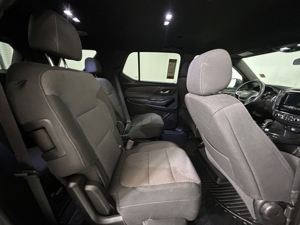 Used 2023 Green Chevrolet LT image 17