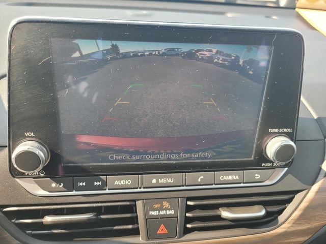 Used 2024 Red Nissan 2.5 SV image 21