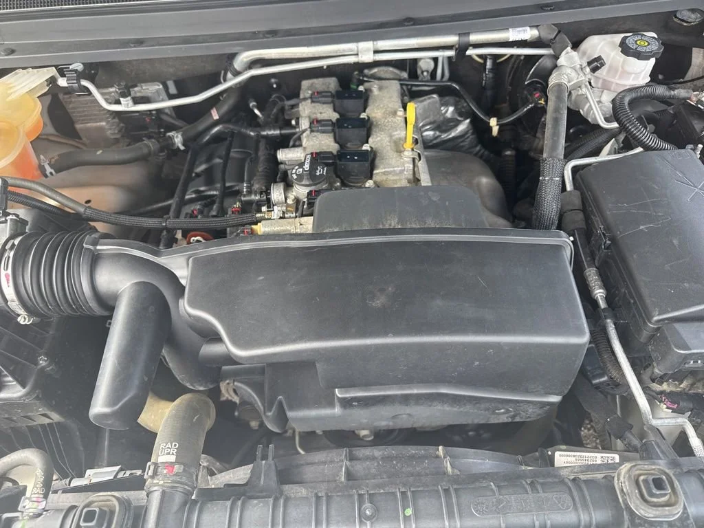 Used 2022 Summit White Chevrolet LT image 28