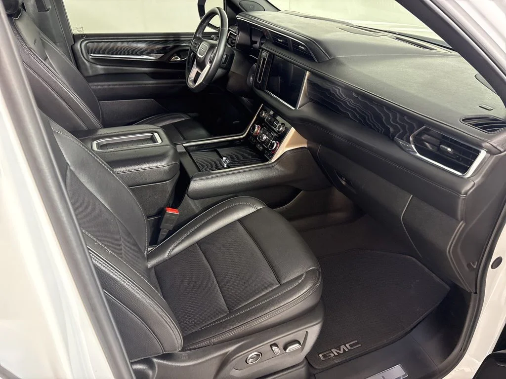 Used 2024 White GMC Denali image 16