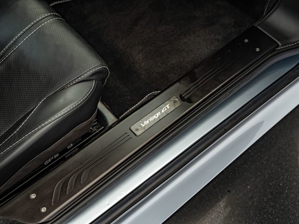 Used 2015 Skyfall Silver Aston Martin  image 40