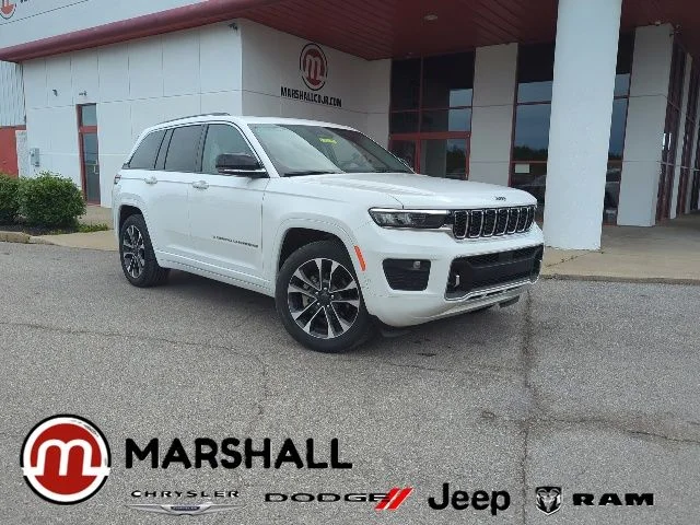 2023 Jeep Grand Cherokee Overland 4x4's photo