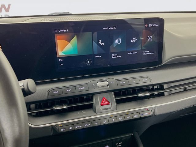 2025 Kia K4 LXS - Photo 17