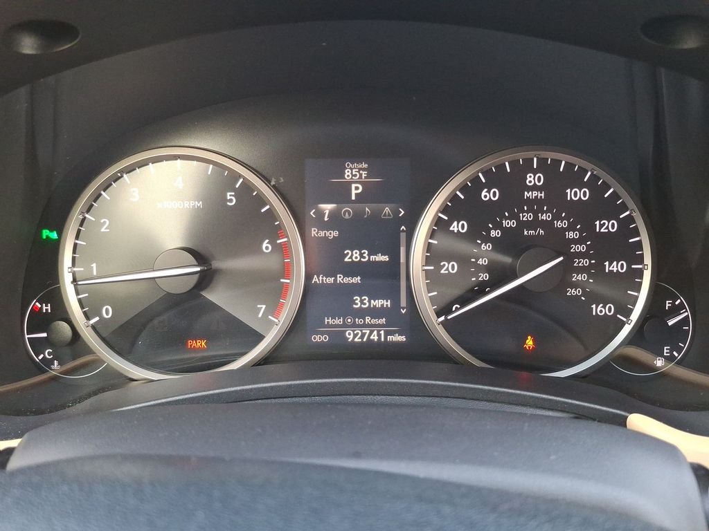 Used 2017 White Lexus 200t image 10