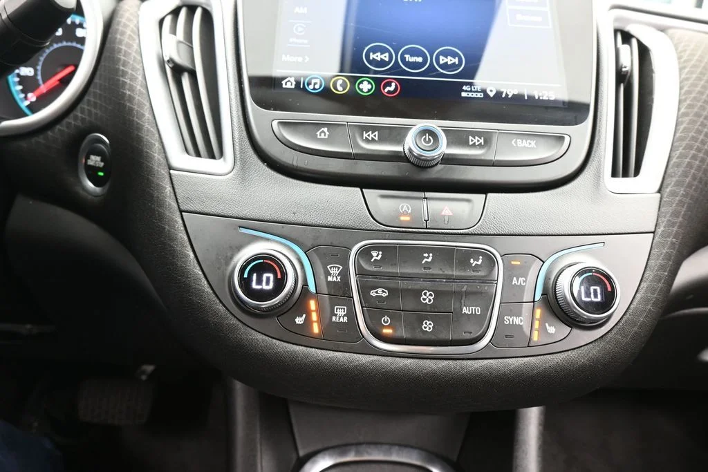 Used 2025 Lakeshore Blue Metallic Chevrolet LT image 24