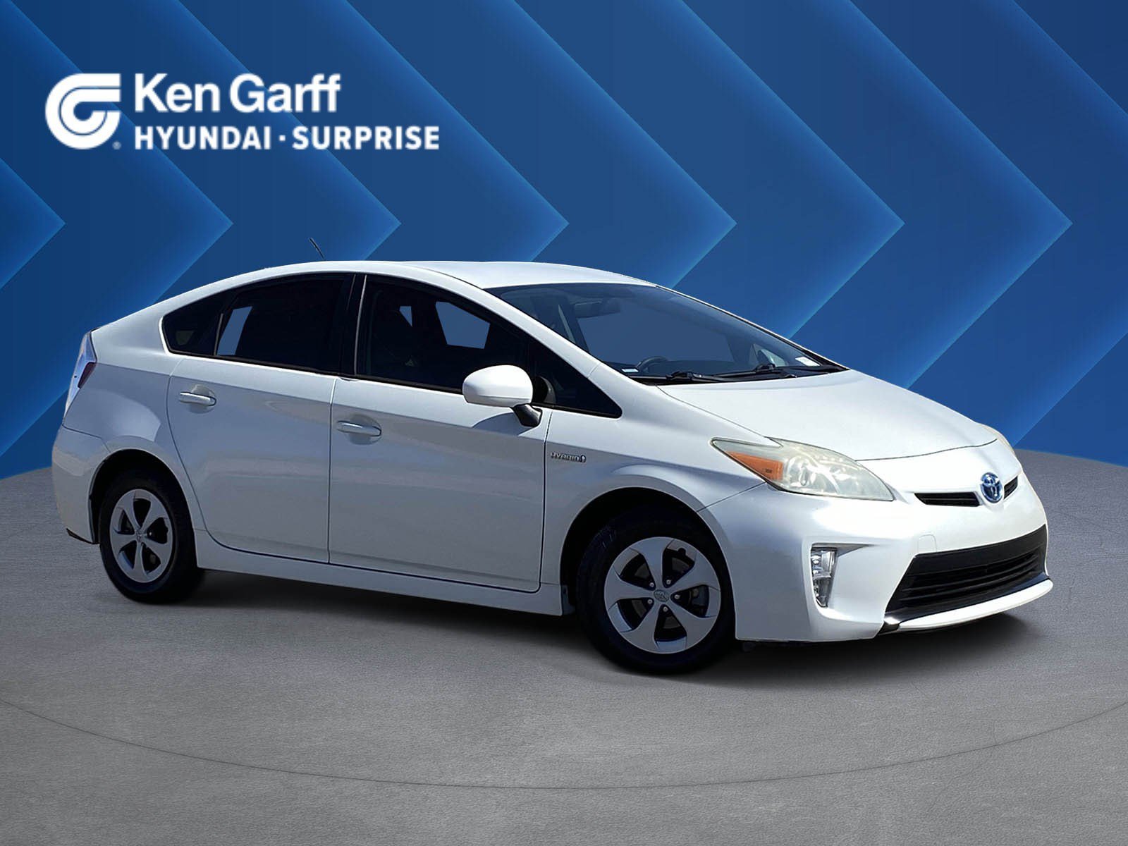 2014 Toyota Prius Two's photo