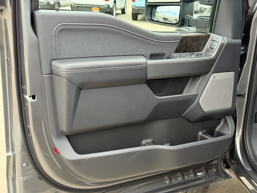 New 2026 Gray Ford Lariat image 17
