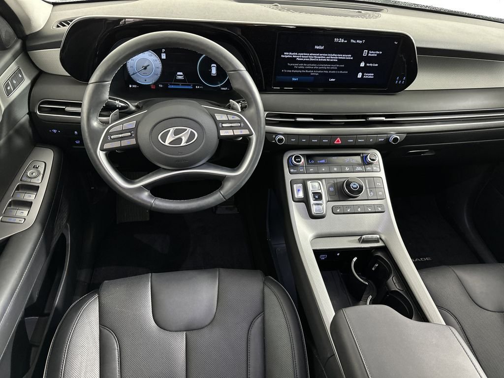 Used 2025 Hyper White Hyundai SEL Premium image 13