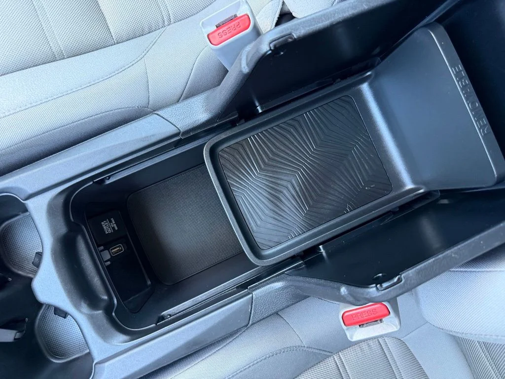 Used 2019 Lunar Silver Metallic Honda LX image 26
