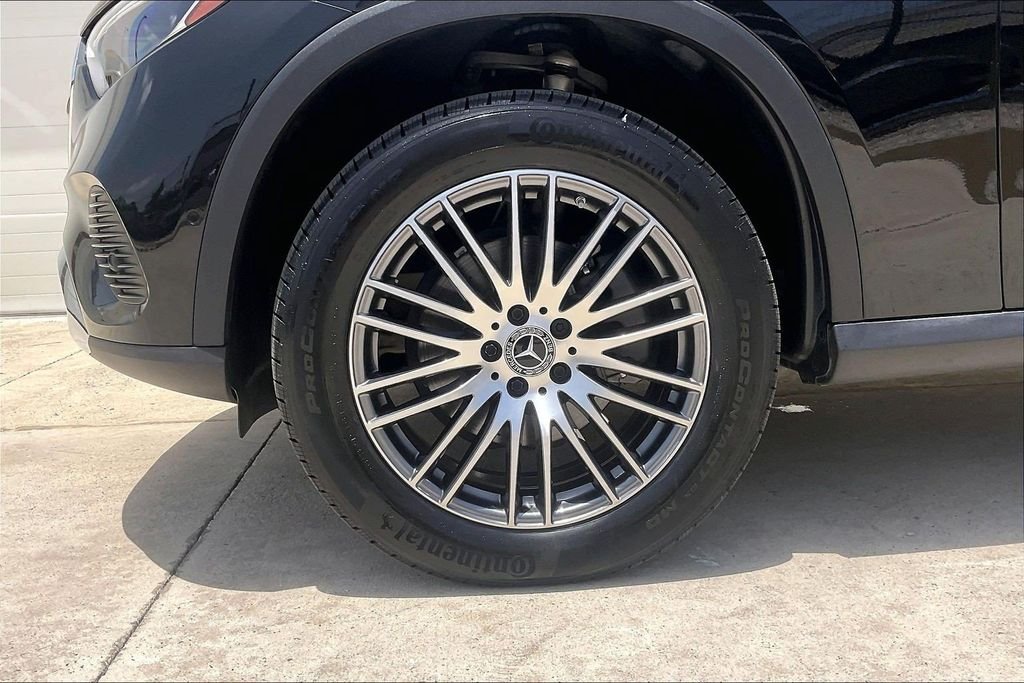 Certified Used 2024 Black Mercedes-Benz GLC 300 image 7