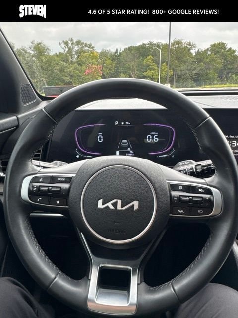 Used 2025 Red Kia X-Line image 18