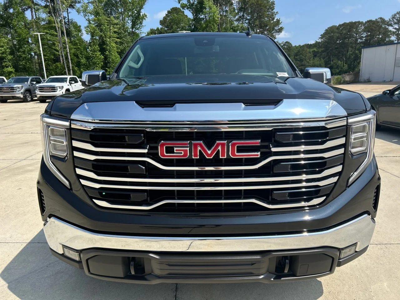 2026 GMC Sierra 1500 SLT - Photo 5