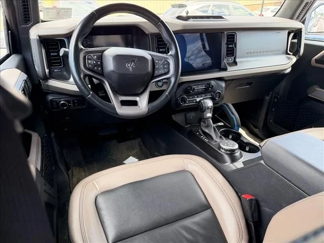 Used 2023 Gray Ford Wildtrak image 10