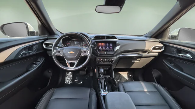 Used 2021 Blue Chevrolet ACTIV image 16