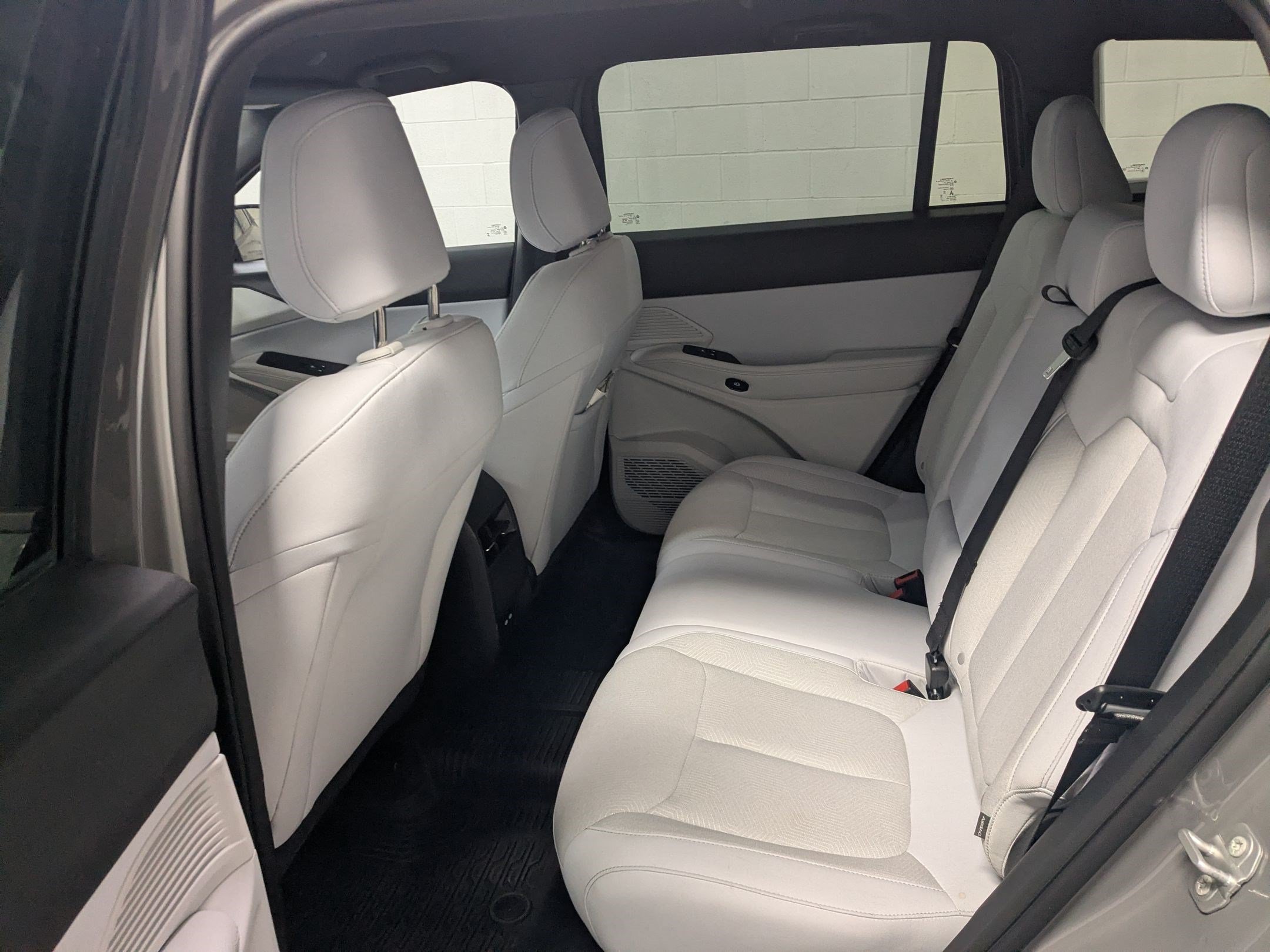 New 2026 Sting-Gray Clearcoat Jeep Laredo image 18