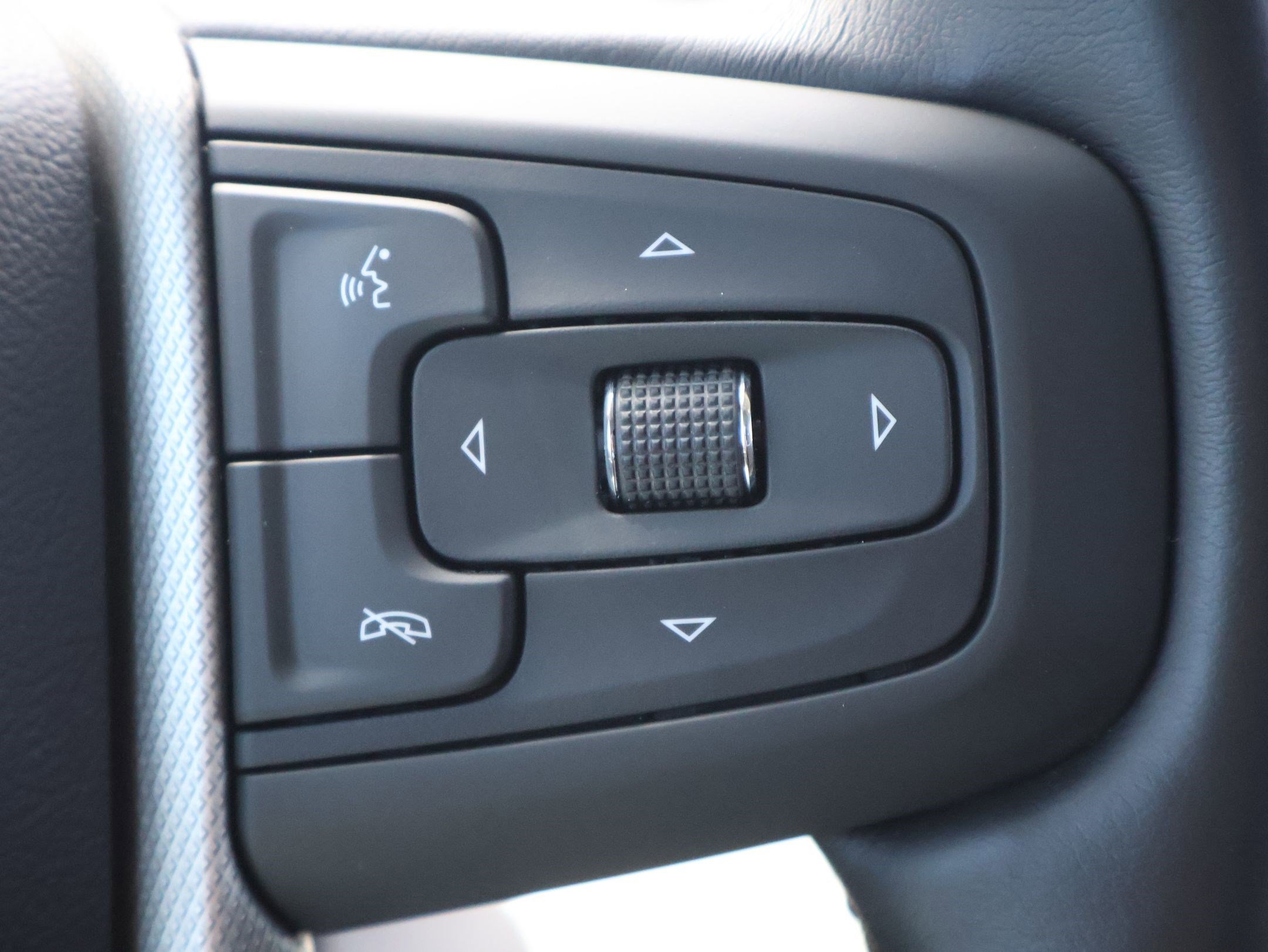 Used 2023 Onyx Black GMC Denali image 15