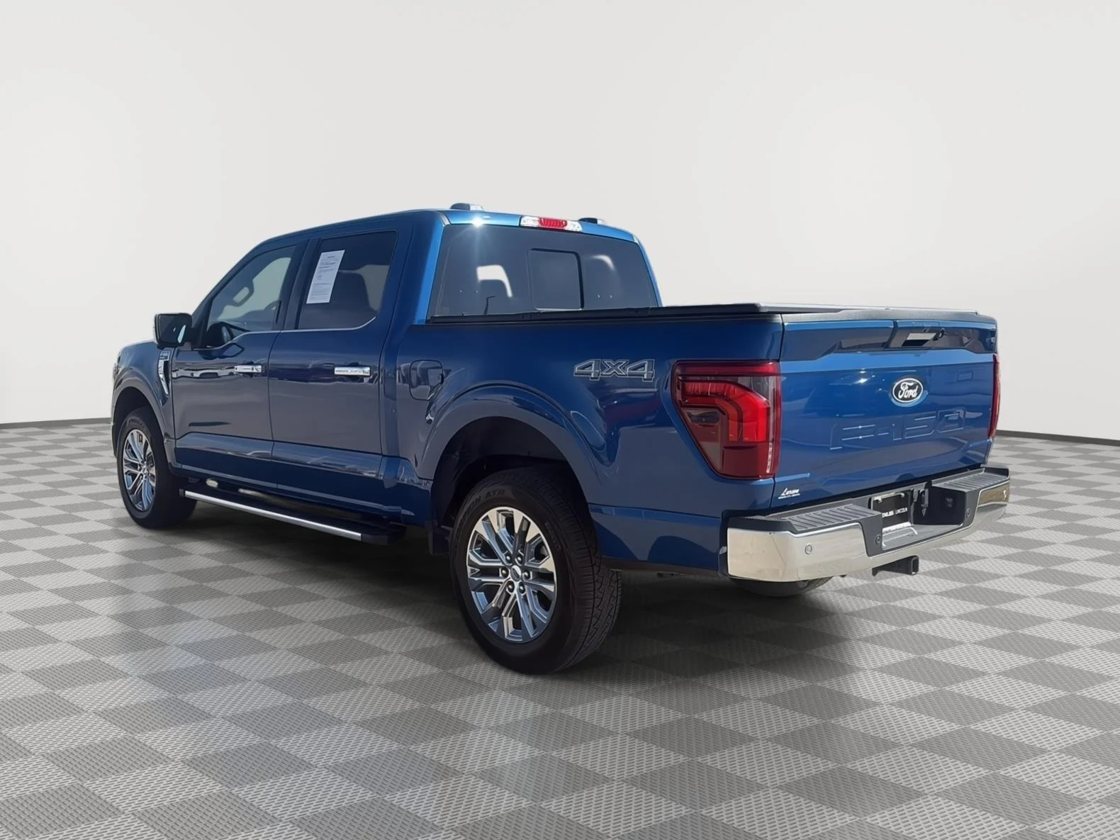 Used 2024 Atlas Blue Ford LARIAT image 6