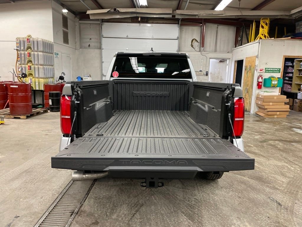 2026 Toyota Tacoma SR5 - Photo 29