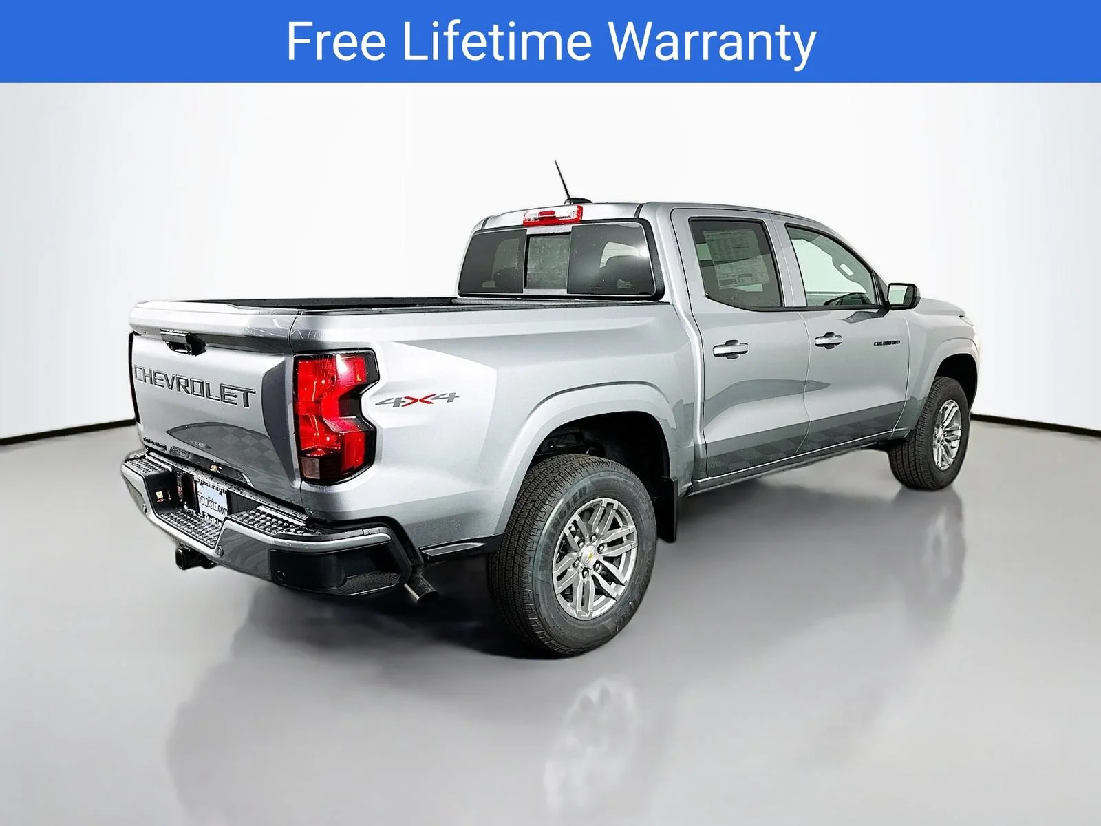 2026 Chevrolet Colorado LT - Photo 8