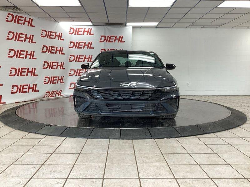 New 2026 Gray Hyundai SEL Sport image 2