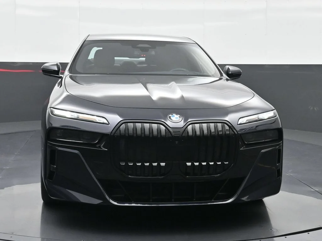 2023 BMW 7 Series 740i - Photo 6