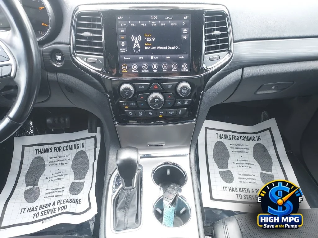 Used 2020 Gray Jeep Altitude image 15
