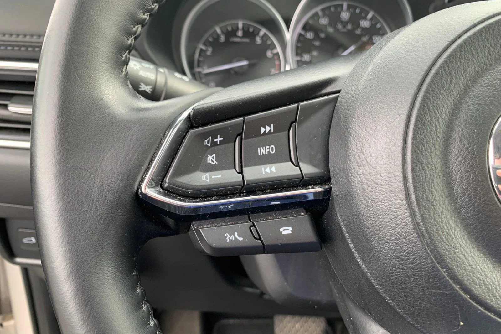 Used 2025 Silver Mazda 2.5 S Preferred Package image 30