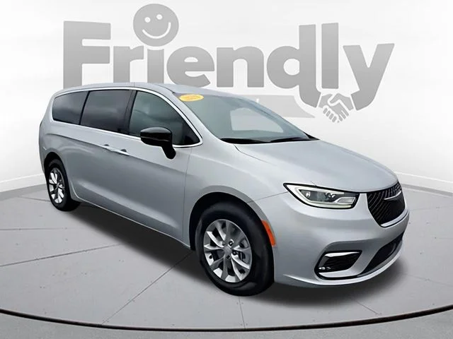 New 2026 Silver Mist Clear-Coat Exterior Paint Chrysler Select image 7