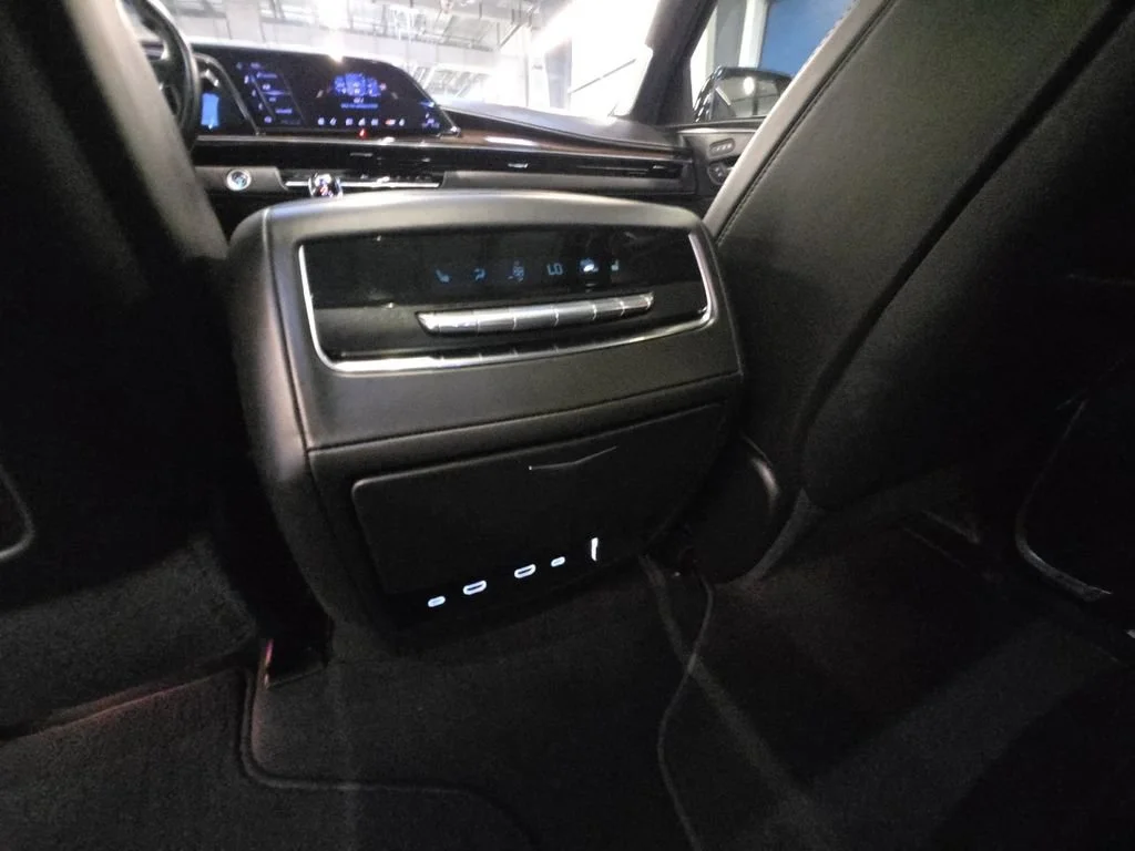 Used 2023 Black Raven Cadillac Premium Luxury Platinum image 28