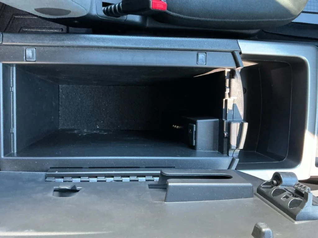 Used 2015 Black Nissan SV image 34
