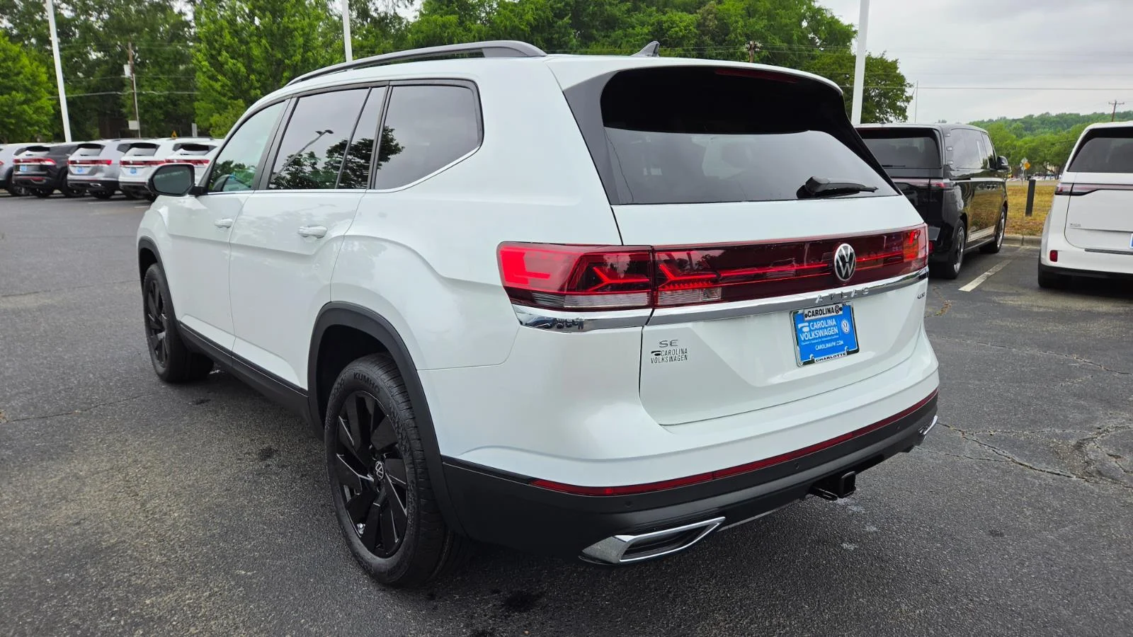 New 2026 Opal White Pearl Volkswagen 2.0T SE w/Technology image 4