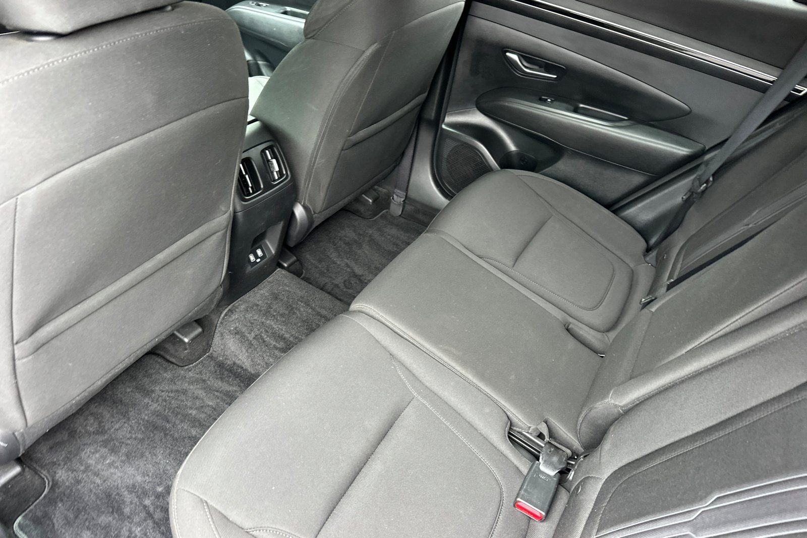 Used 2024 Black Hyundai SEL image 13