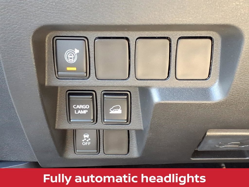 Used 2025 Glacier White Nissan S v6 w/intelligent cruise control & apple car play image 12