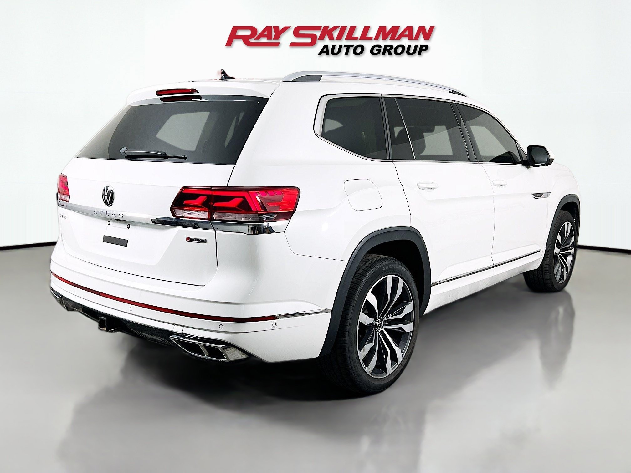 Used 2022 White Volkswagen 3.6L V6 SEL PRE image 7