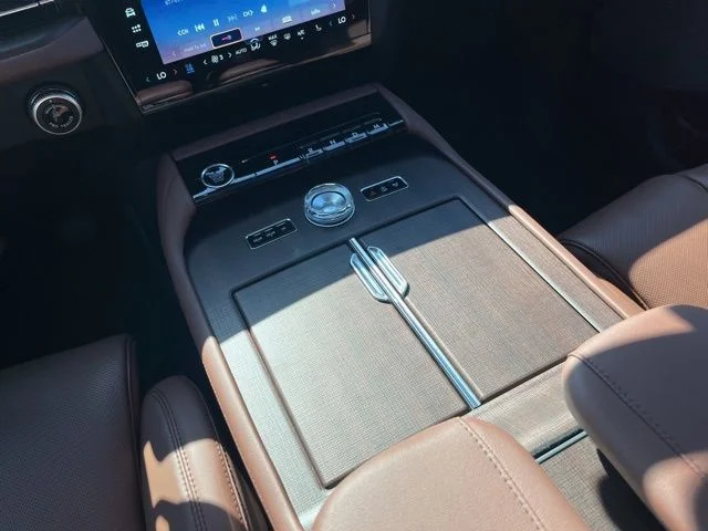 New 2026 Starlight Gray Metallic Lincoln Reserve L image 54