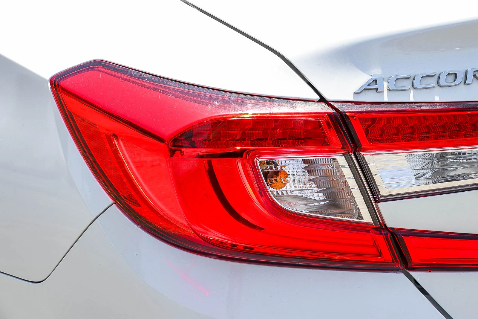 Used 2020 Platinum White Pearl Honda LX image 11