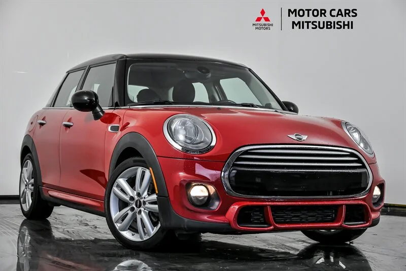 2015 MINI Cooper - 4 Door's photo