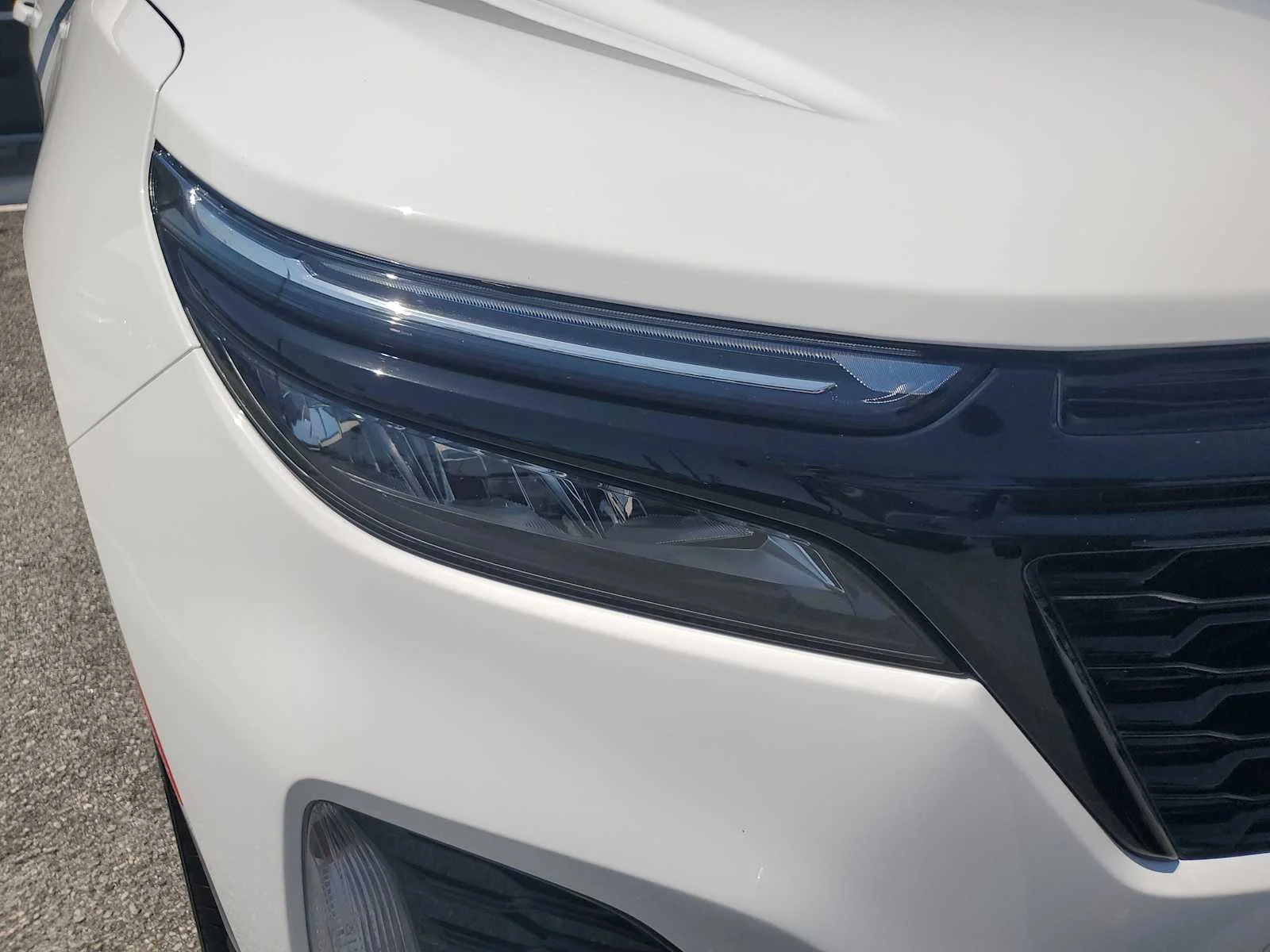 Used 2024 Summit White Chevrolet RS image 11