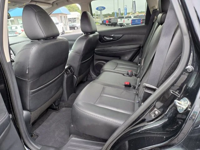 Used 2019 Black Nissan SL image 13