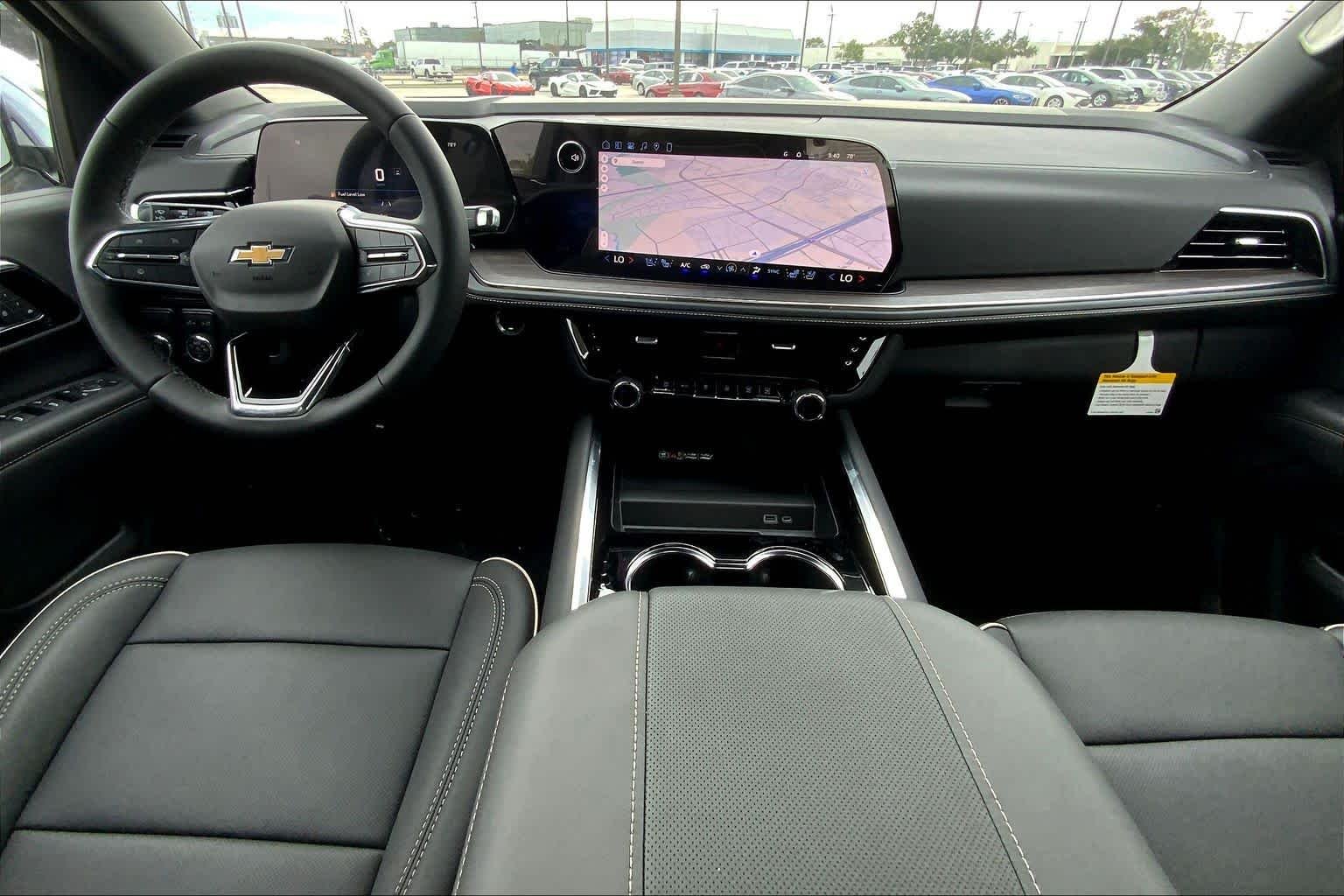 2026 Chevrolet Suburban Premier - Photo 6