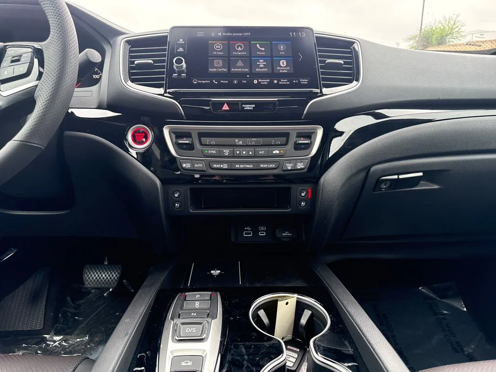 New 2026 Platinum White Pearl Honda Black Edition Two-Tone image 18