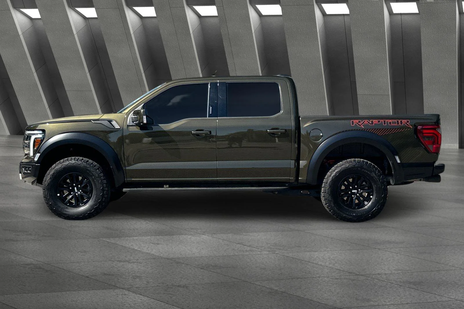 Used 2024 Green Ford Raptor image 8