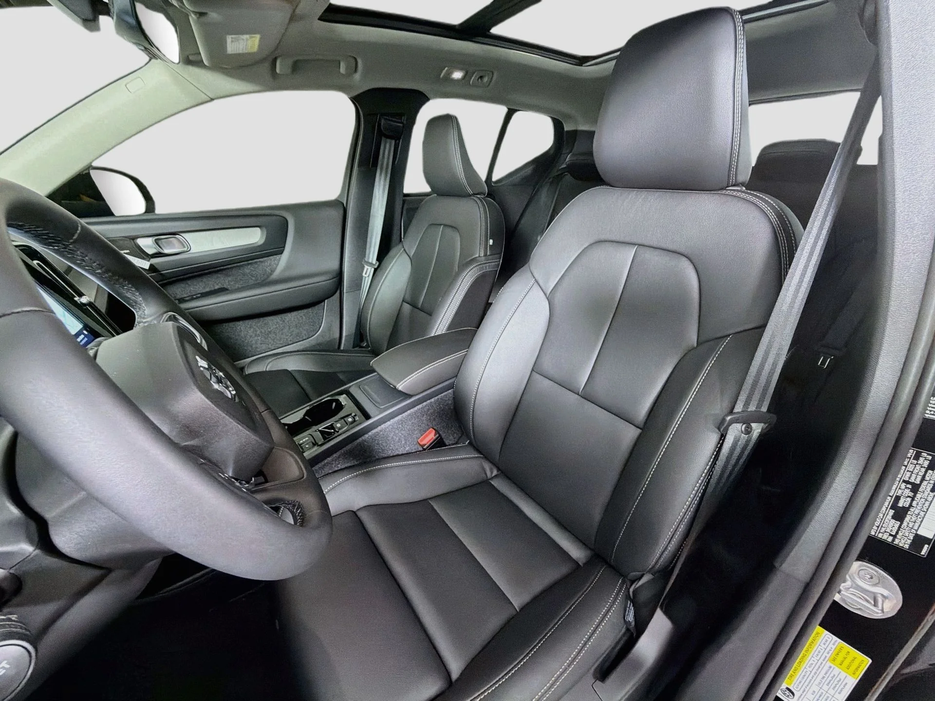 New 2026 Onyx Black Volvo Plus image 17
