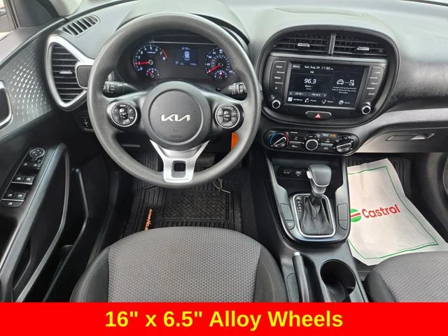 Used 2022 White Kia LX image 14