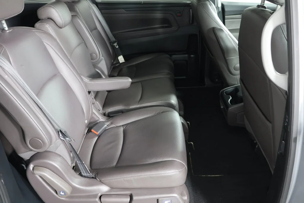 Used 2023 Lunar Silver Metallic Honda EX-L image 25