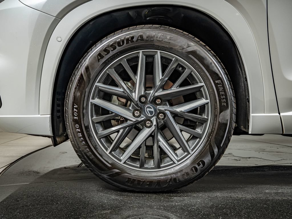 Used 2026 Pearl Lexus 350 Premium image 10